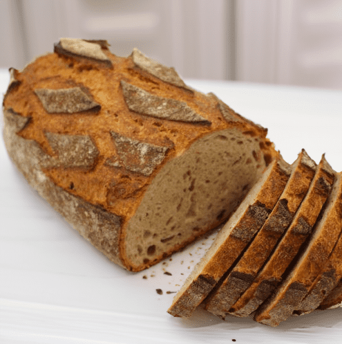 Pain de campagne tranché