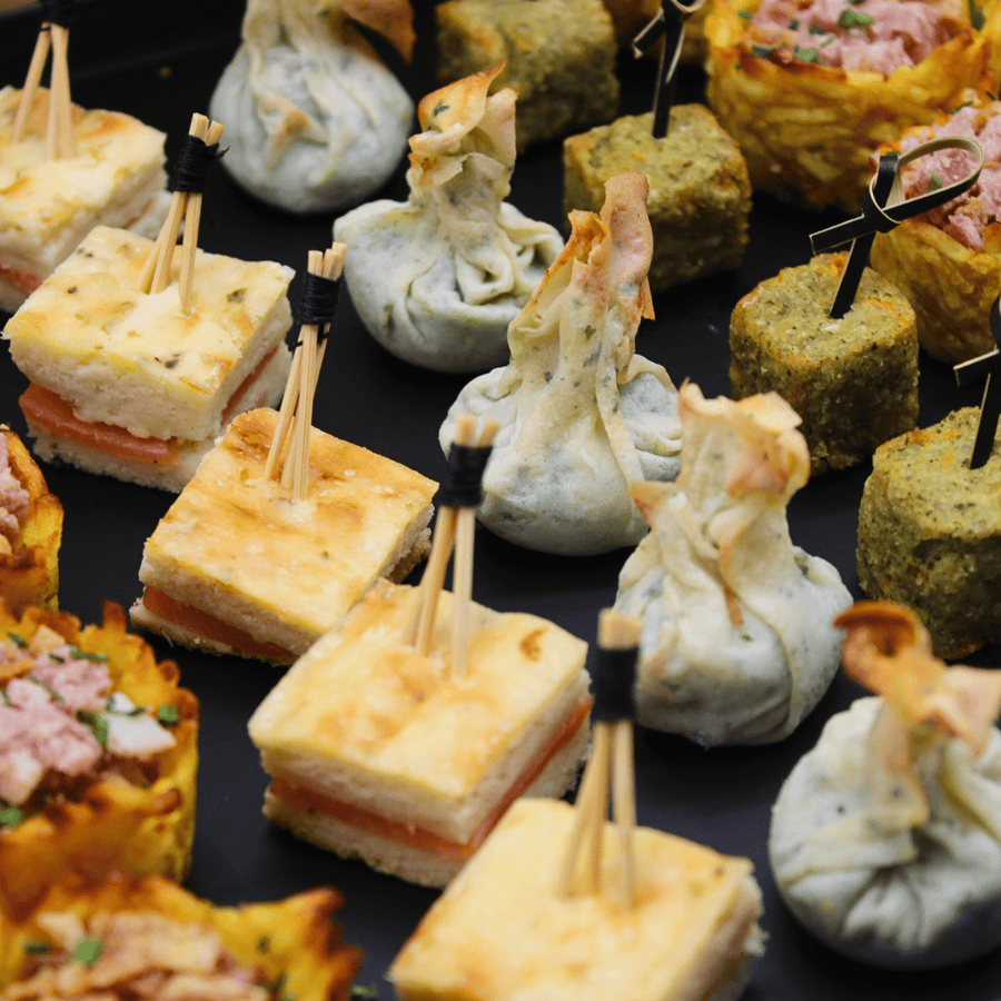 Plateau de 40 pièces salées chaudes