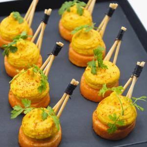 Plateau bouchée de patate douce et soupçon de curry